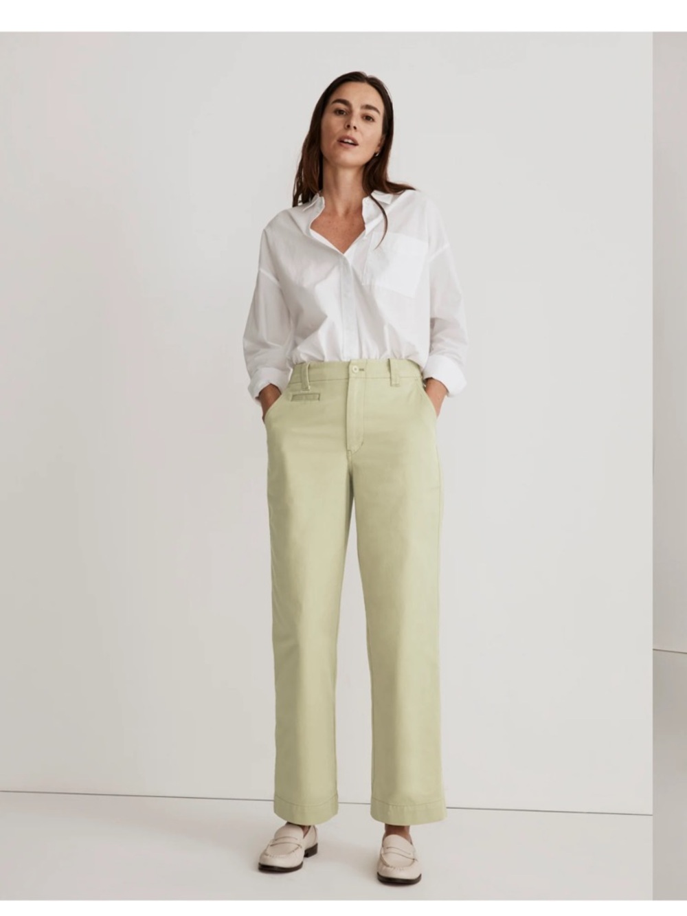 Madewell relaxed chino. Color pale lichen